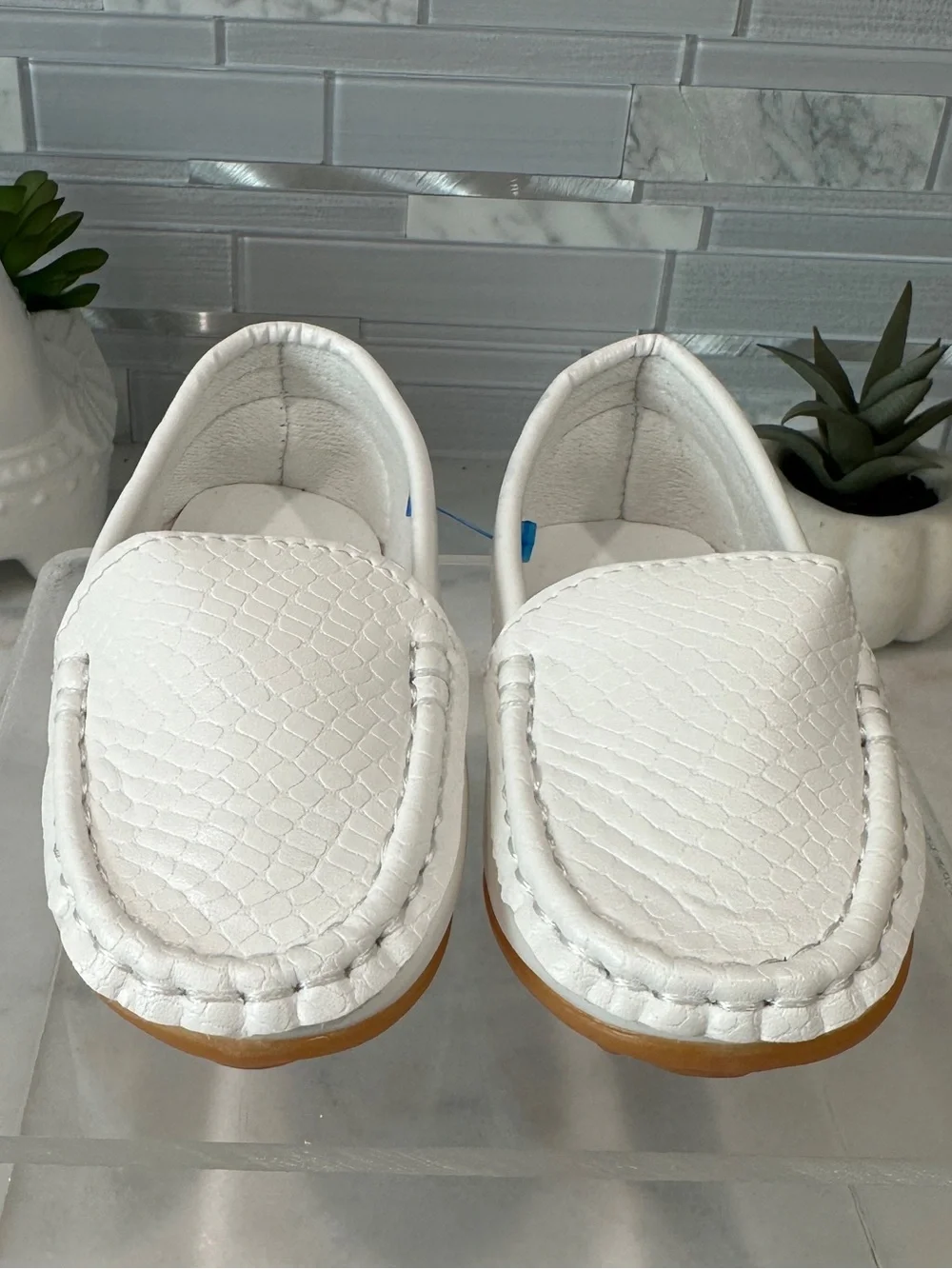 NWOT White Toddler White Slip-On Loafers Size 24 / US Toddler 8